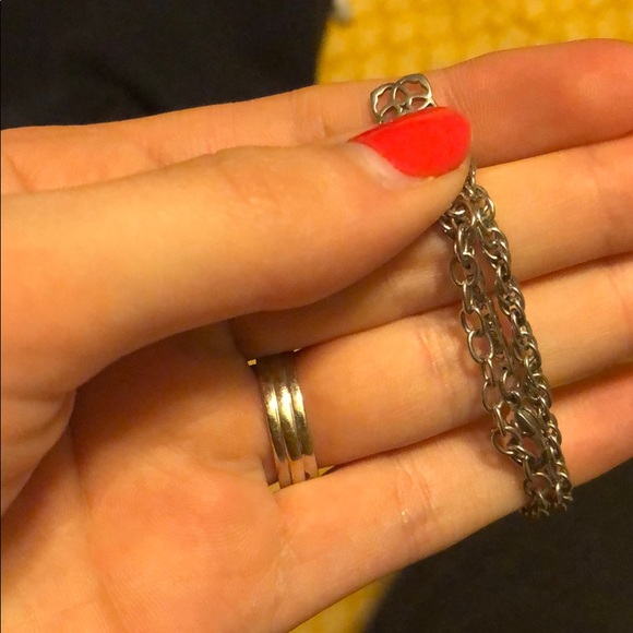 Kendra Scott White Rayne Necklace - Picture 2 of 5